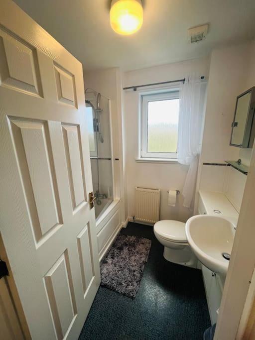 Lovely Entire 2 Bedroom Apartment Monifieth Esterno foto